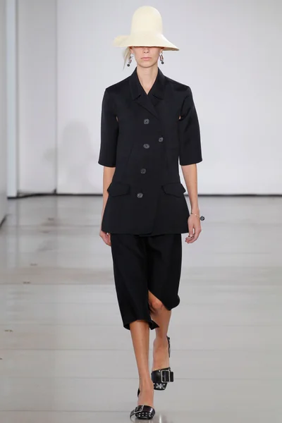 Look 37